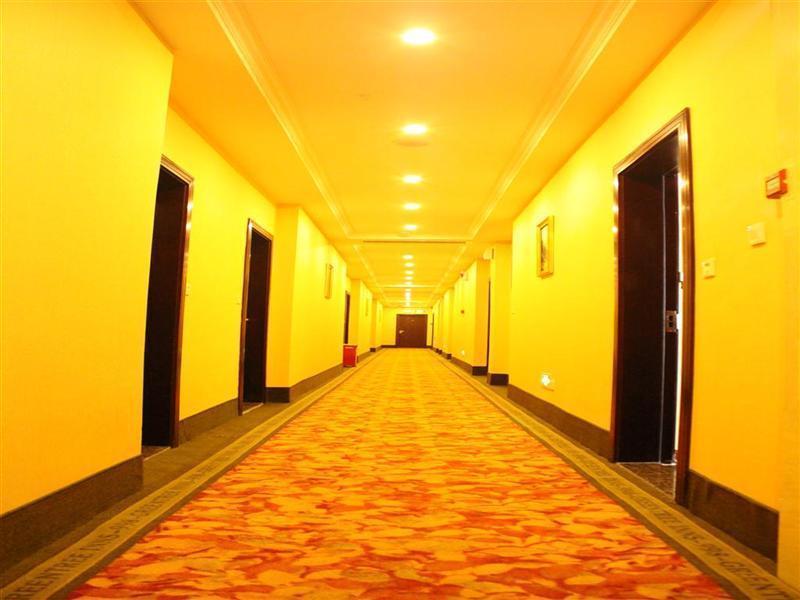 Greentree Inn Guangdong Shantou Gurao Gugui Road Business Hotel Esterno foto